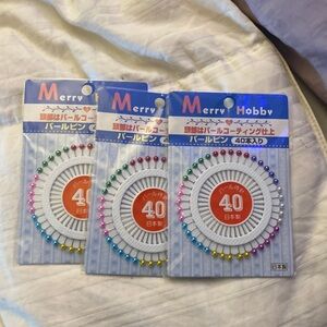 Straight pins 40 count put together in a nice holder three packs